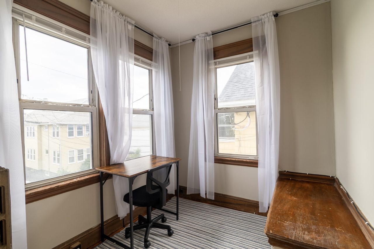 private room in Ten Hills photo 8