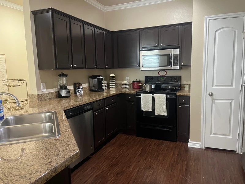 2 bedrooms in Lago Vista photo 2