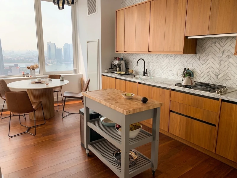 1 bedroom in Greenpoint photo 2