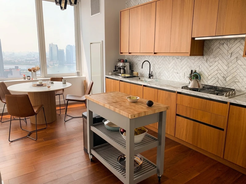 1 bedroom in Greenpoint photo 2