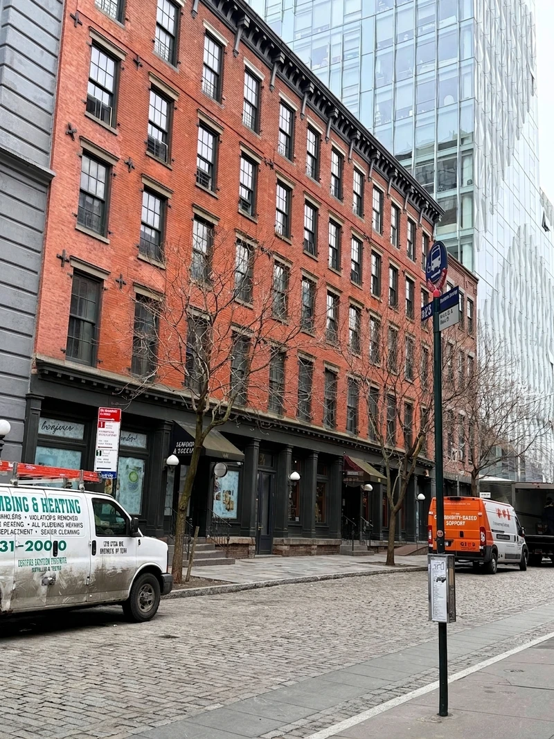 2 bedroom in DUMBO photo 10