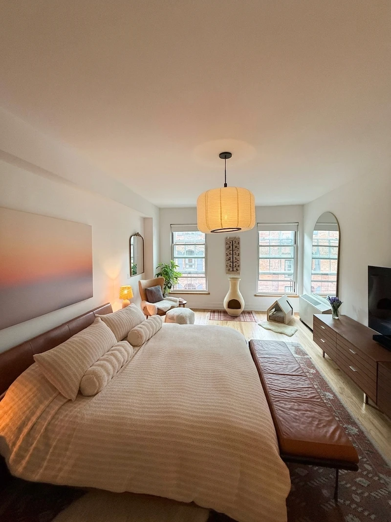 2 bedroom in DUMBO photo 7