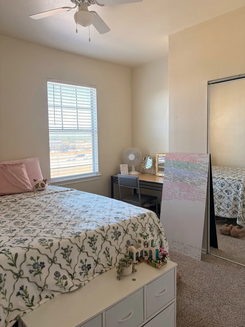 private room in Denton photo 3