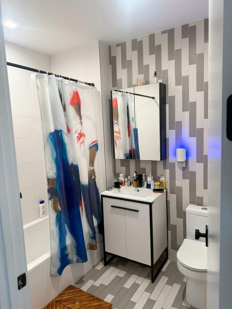a room in Bedford-Stuyvesant photo 4