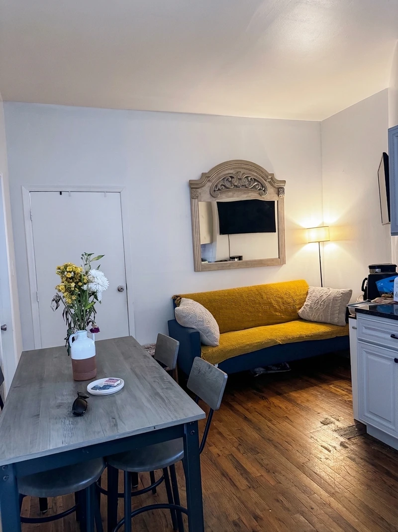 private room in Harlem photo 2
