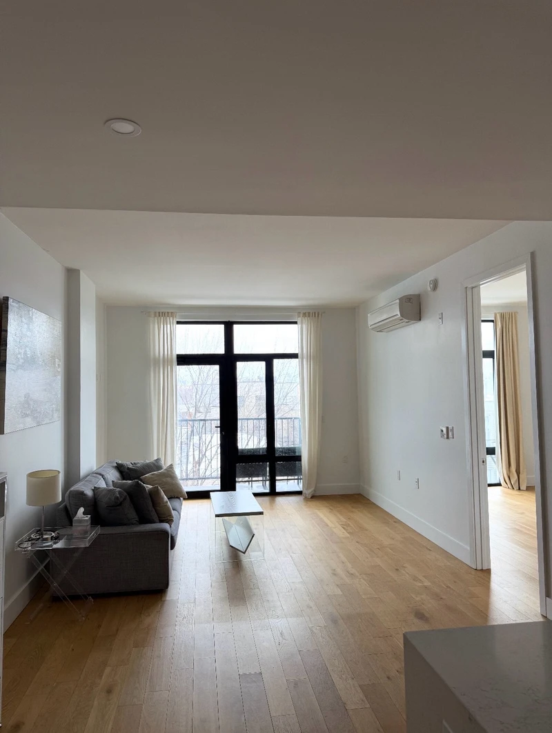1 bedroom in Williamsburg photo 2
