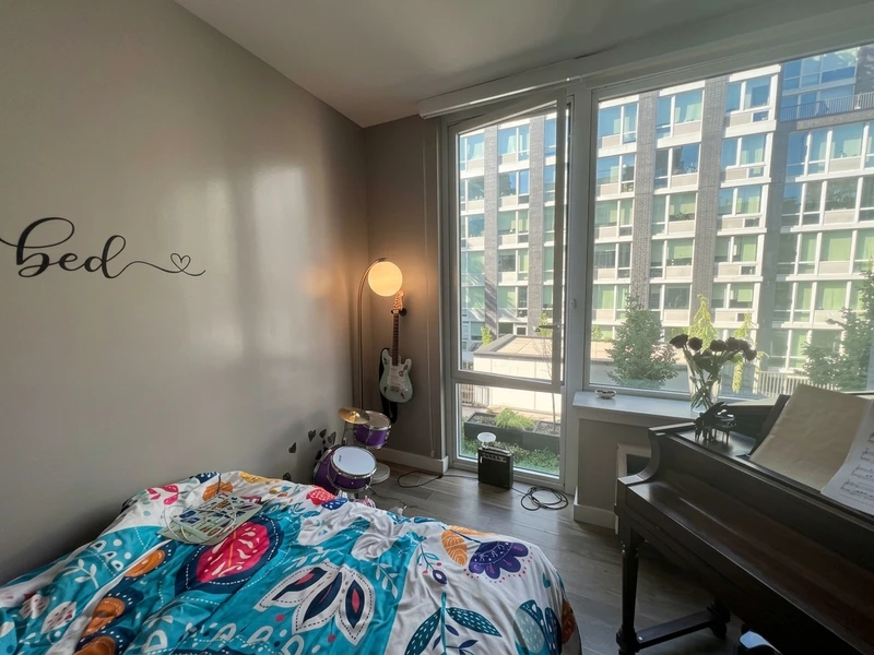 2 bedroom in East Village photo 9
