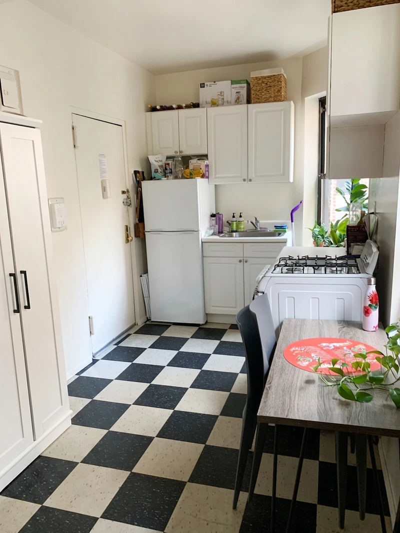 1 bedroom in West Village photo 5