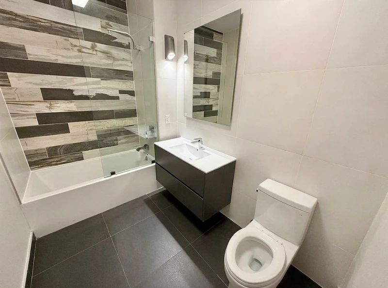 2 bedroom in Bedford-Stuyvesant photo 8