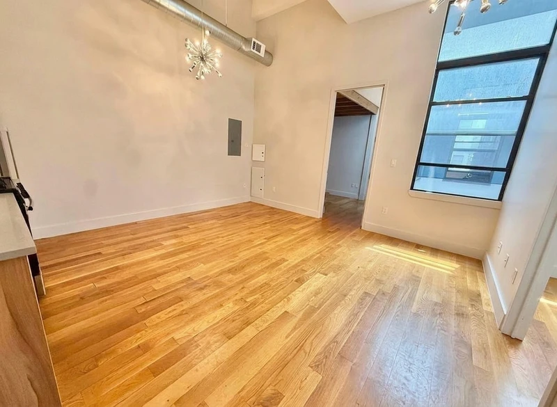2 bedroom in Bedford-Stuyvesant photo 6