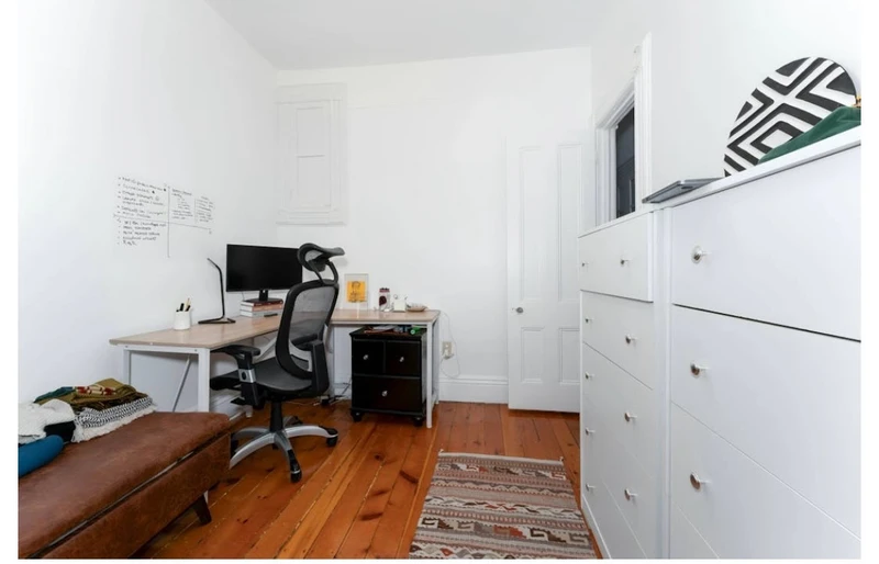 2 bedroom in Park Slope photo 7