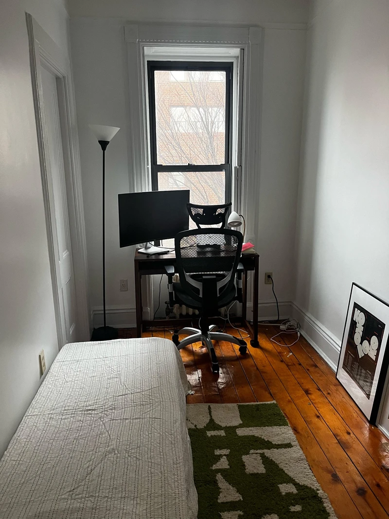 2 bedroom in Park Slope photo 6