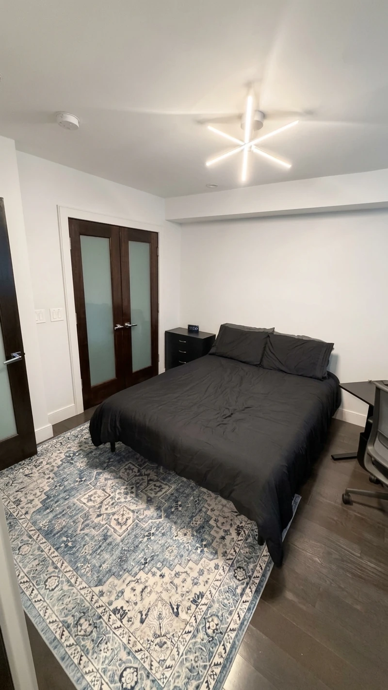 private room in Roxbury photo 2