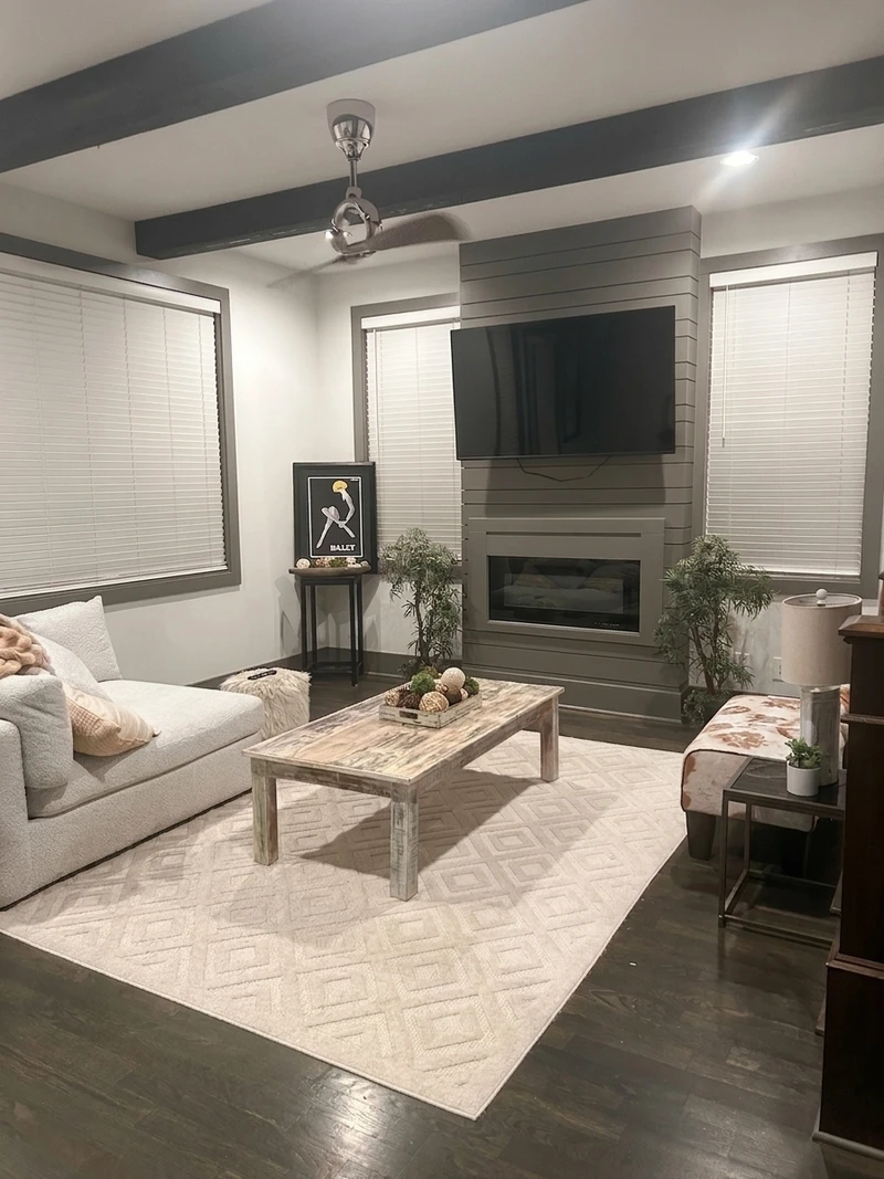 3+ bedroom in Jones/Buena Vista photo 13