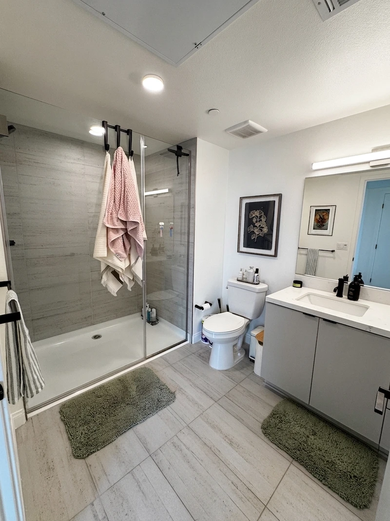 1 bedroom in East Hollywood photo 6