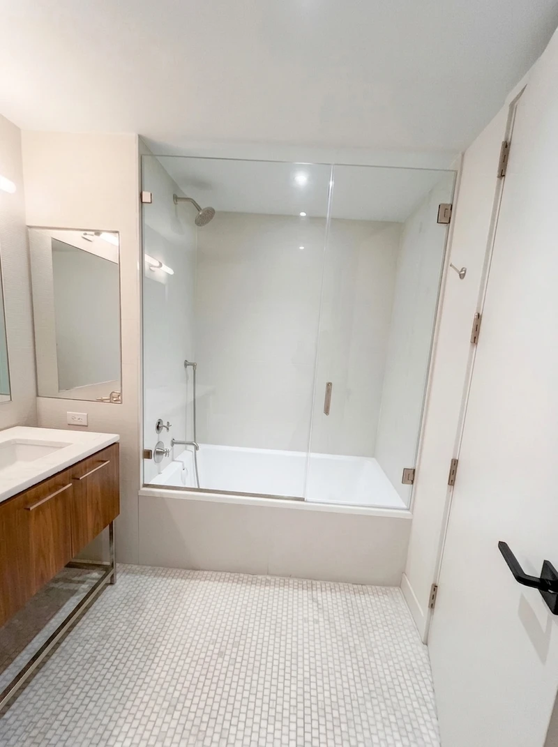 3+ bedroom in Brooklyn Heights photo 10
