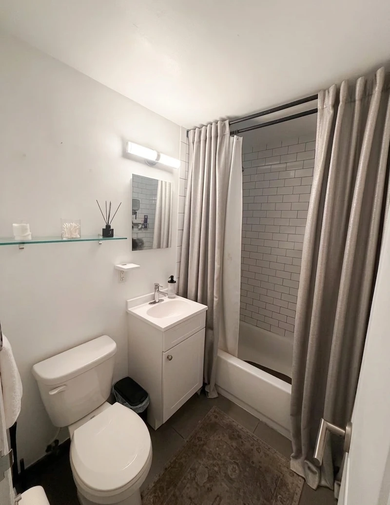 1 bedroom in Hoboken photo 6