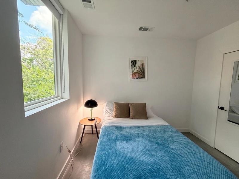a room in Downtown Austin photo 2