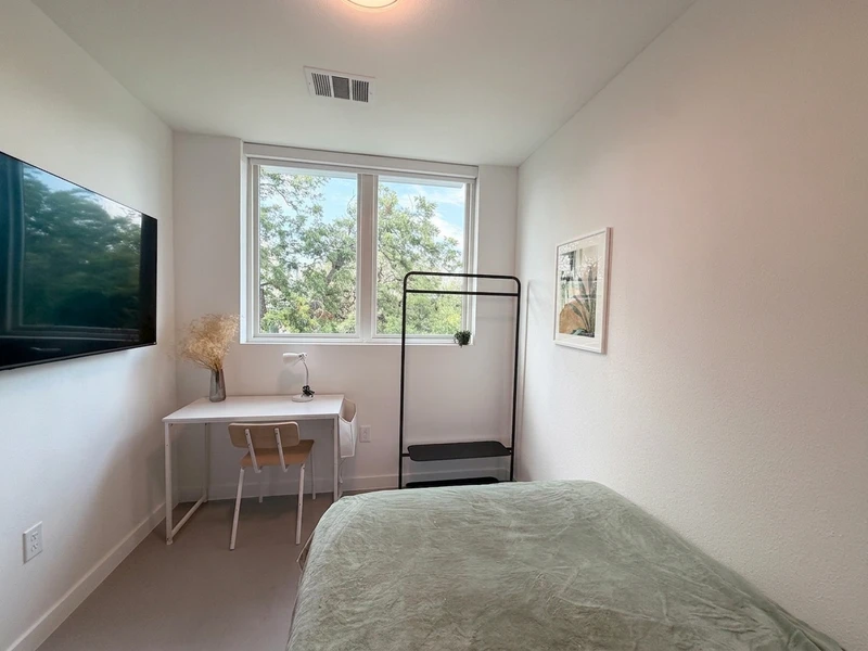 a room in Downtown Austin photo 2