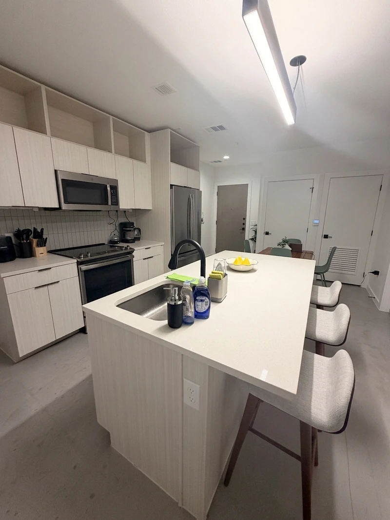 a room in Downtown Austin photo 3