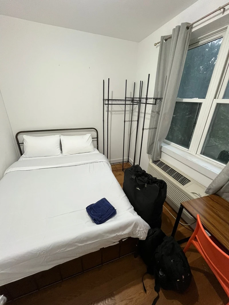 private room in Williamsburg photo 2