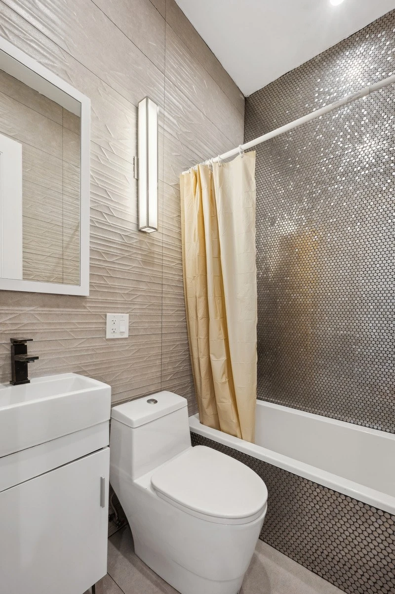 private room in Ridgewood photo 2