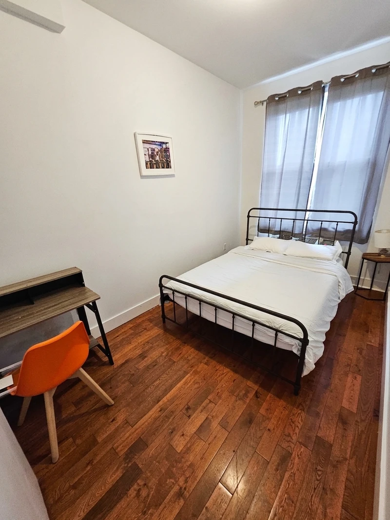 private room in Bushwick photo 3