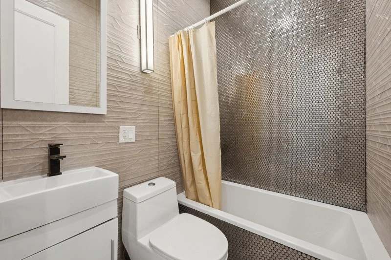 private room in Ridgewood photo 4