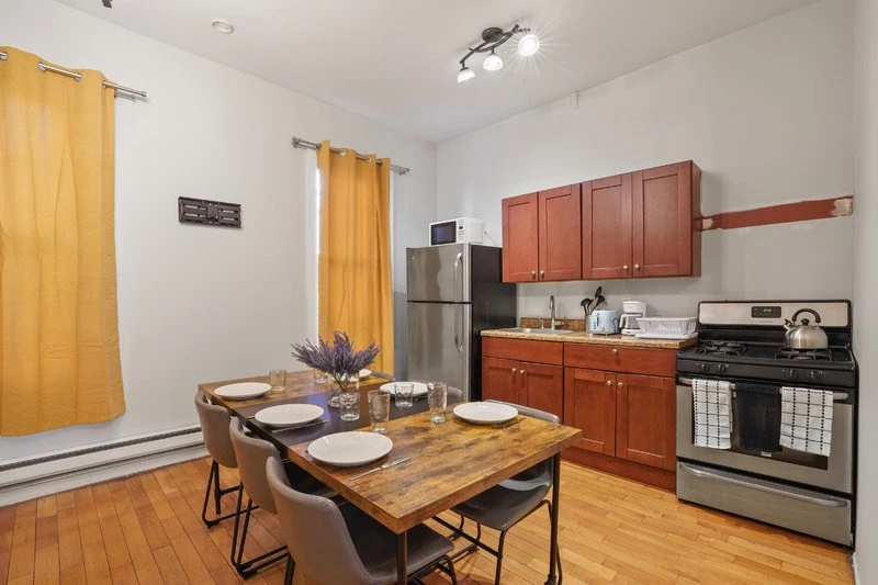 private room in Bedford-Stuyvesant photo 4