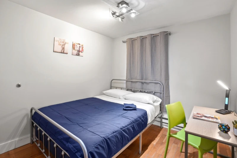 private room in Bedford-Stuyvesant photo 11