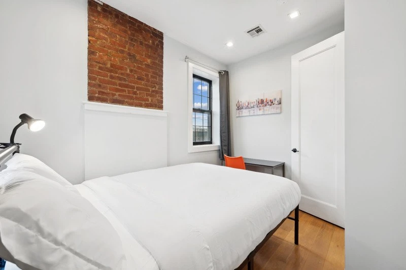 private room in Ridgewood photo 14