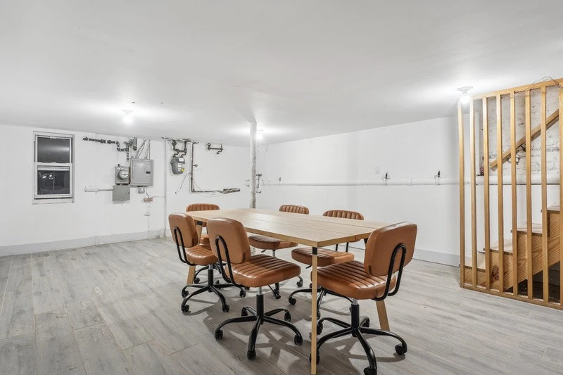 private room in Bedford-Stuyvesant photo 11
