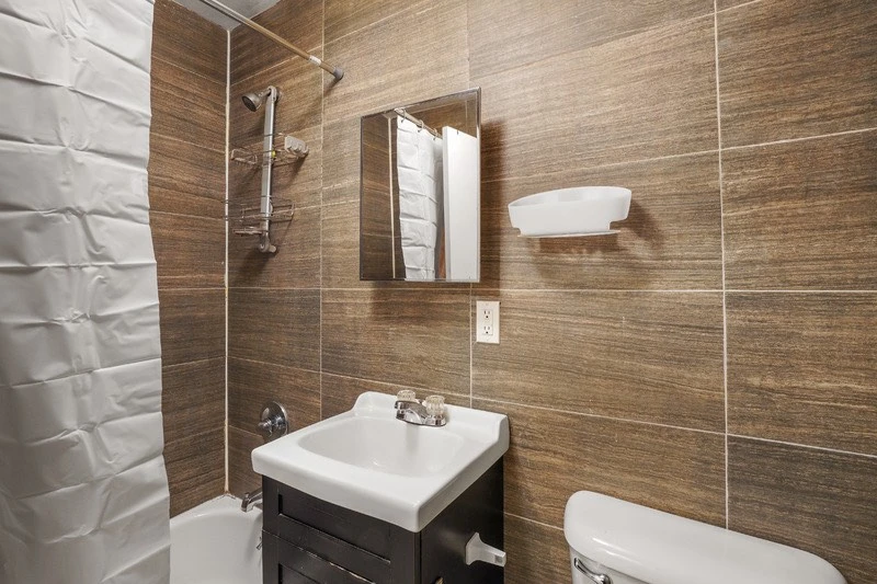 private room in Bedford-Stuyvesant photo 2