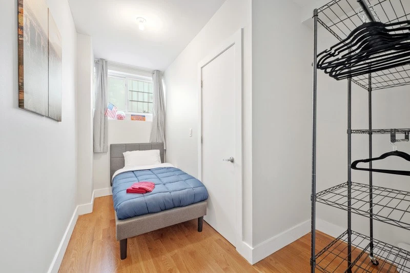 private room in Williamsburg photo 13