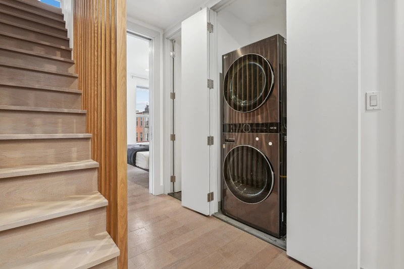 private room in Bedford-Stuyvesant photo 8